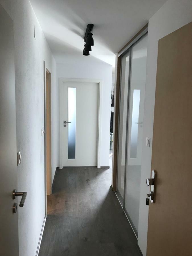 Greenbay Golf Apartments Trenčín Exteriör bild