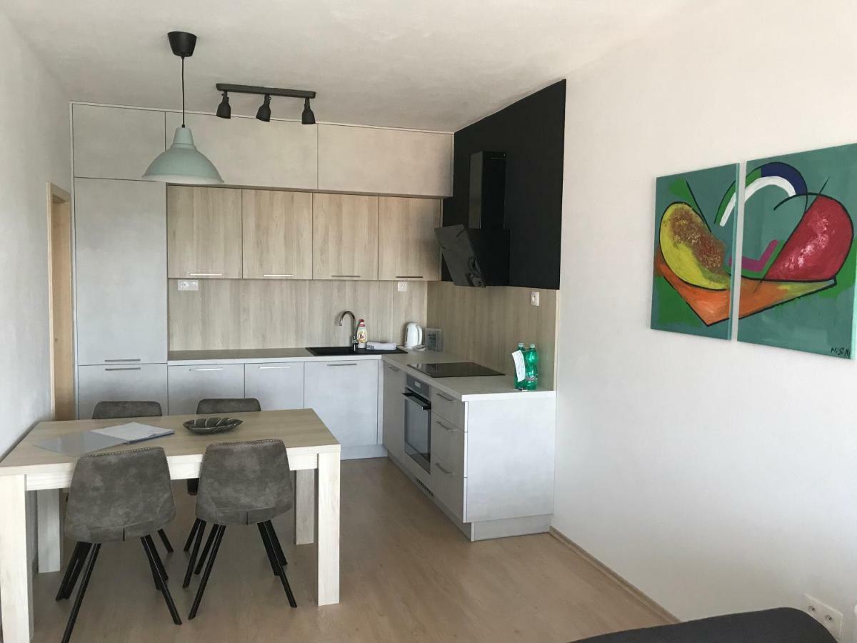 Greenbay Golf Apartments Trenčín Exteriör bild